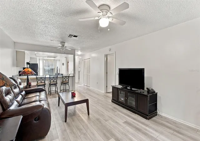 Photo 4 of House for sale at 2058 Woodcutter Ct, Spring Hill, FL 34606 | MLS# W7889444 | Listing updated on 2026-09-12