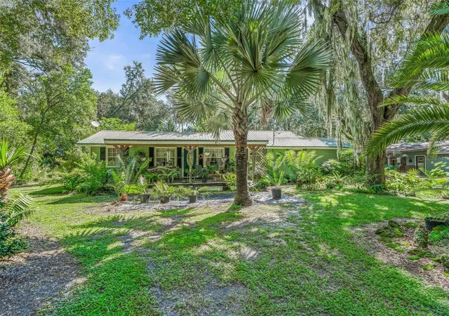 Single family home for sale at 1295 N US 301, SUMTERVILLE, FL 33585 | MLS# G5117665