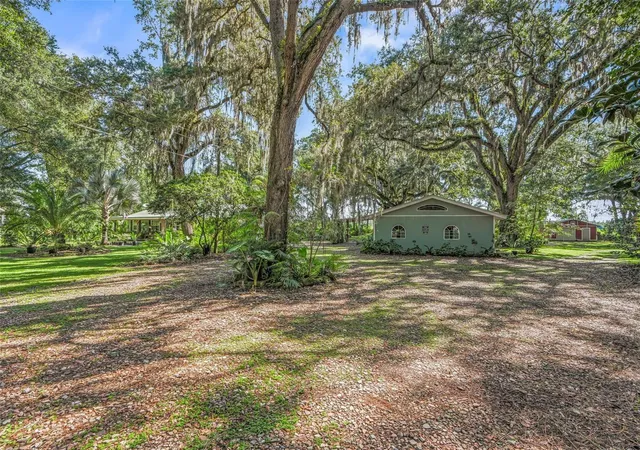 Photo 3 of Single family home for sale at 1295 N US 301, Sumterville, FL 33585 | MLS# G5117665 | Listing updated on 2026-09-15