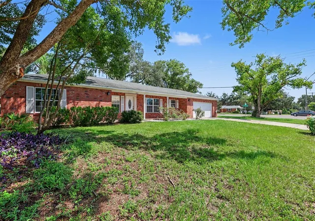 Photo 2 of Single family home for sale at 2265 Village Ct, Brandon, FL 33511 | MLS# TB8547775 | Listing updated on 2026-10-13