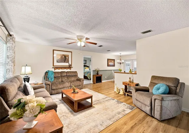 Photo 3 of Single family home for sale at 107 Church Lake Dr, Interlachen, FL 32148 | MLS# OM732113 | Listing updated on 2026-10-05