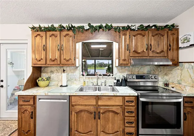 Photo 3 of Single family home for sale at 107 Church Lake Dr, Interlachen, FL 32148 | MLS# OM732113 | Listing updated on 2026-10-05