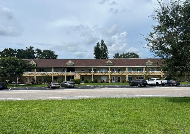 Condo for sale at 2000 World Pkwy Blvd #20, CLEARWATER, FL 33763 | MLS# TB8547790