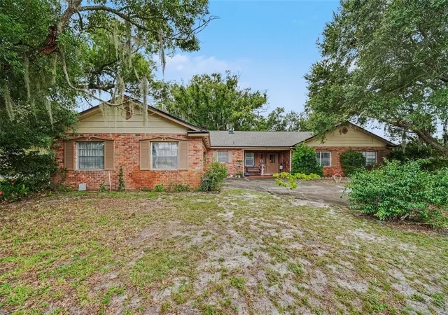 Photo 3 of Single family home for sale at 3018 Cullen Lake Shore Dr, Belle Isle, FL 32812 | MLS# O6441103 | Listing updated on 2026-09-16