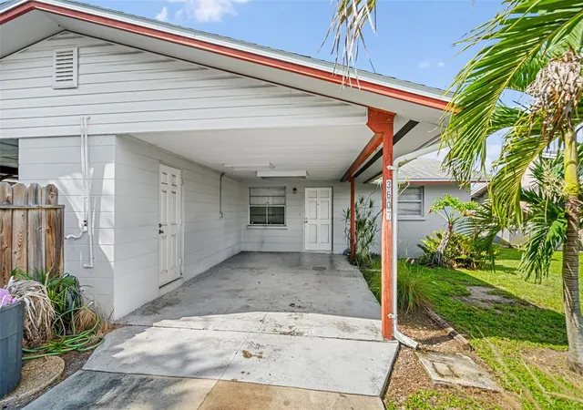 Photo 3 of House for sale at 3607 47th Avenue W, Bradenton, FL 34210 | MLS# A4705821 | Listing updated on 2026-09-12