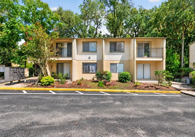 Photo 1 of Sale Pending at 1015 Sw 9th Street #C24, Gainesville, FL 32601 | MLS# GC543447 | Listing updated on 2026-09-21