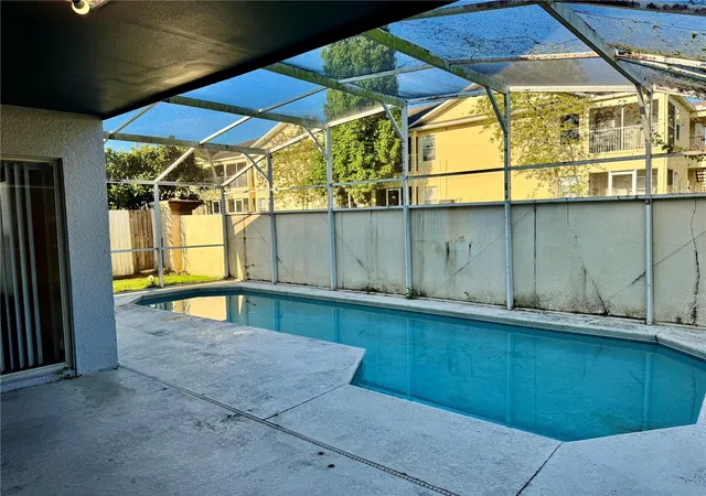 Photo 3 of Single family home for sale at 2510 Hamlet Ln, Kissimmee, FL 34746 | MLS# O6441105 | Listing updated on 2026-09-12