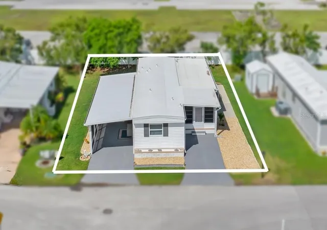 Photo 2 of Manufactured home for sale at 176 W Manatee Loop, Punta Gorda, FL 33950 | MLS# C7530645 | Listing updated on 2026-09-15