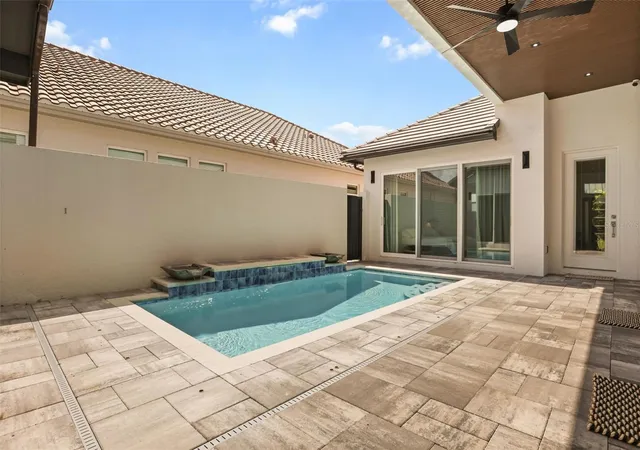 Photo 3 of Single family home for sale at 260 Hampton Loop, Davenport, FL 33837 | MLS# S5157394 | Listing updated on 2026-10-10
