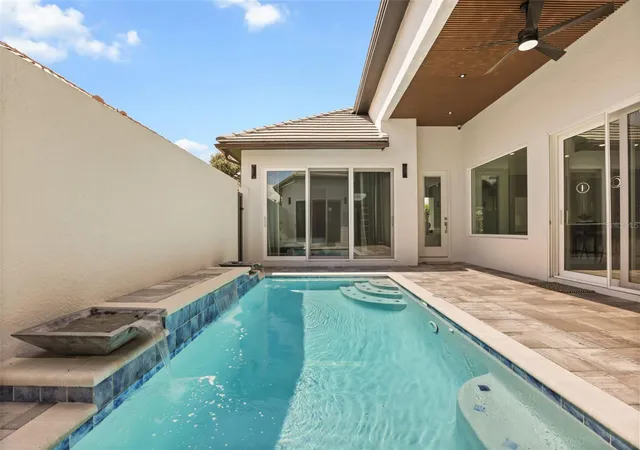 Photo 4 of Single family home for sale at 260 Hampton Loop, Davenport, FL 33837 | MLS# S5157394 | Listing updated on 2026-10-10