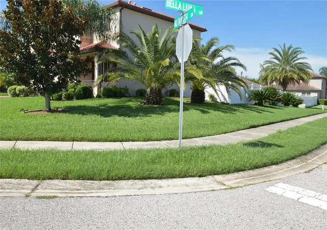 Photo 2 of Single family home for sale at 1934 Altavista Cir, Lakeland, FL 33810 | MLS# TB8547803 | Listing updated on 2026-10-07