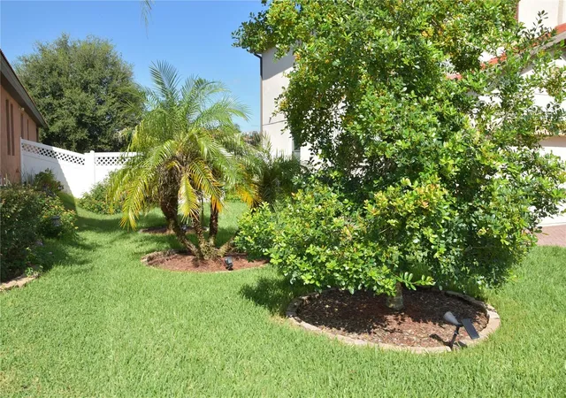 Photo 3 of Single family home for sale at 1934 Altavista Cir, Lakeland, FL 33810 | MLS# TB8547803 | Listing updated on 2026-10-07