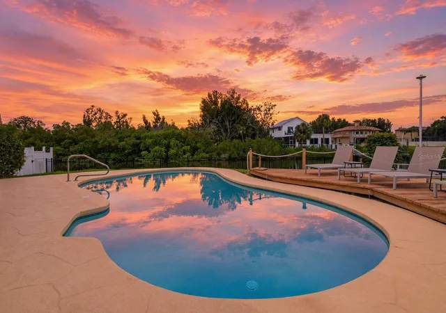 Photo 3 of Single family home for sale at 8727 Bay Crst Ln, Tampa, FL 33615 | MLS# TB8547815 | Listing updated on 2026-10-04