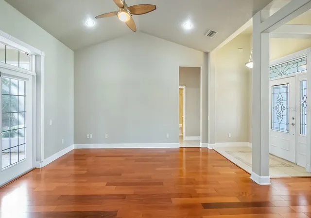 Photo 2 of Single family home for sale at 202 N Dixie Dr, Howey In The Hills, FL 34737 | MLS# G5117672 | Listing updated on 2026-09-18