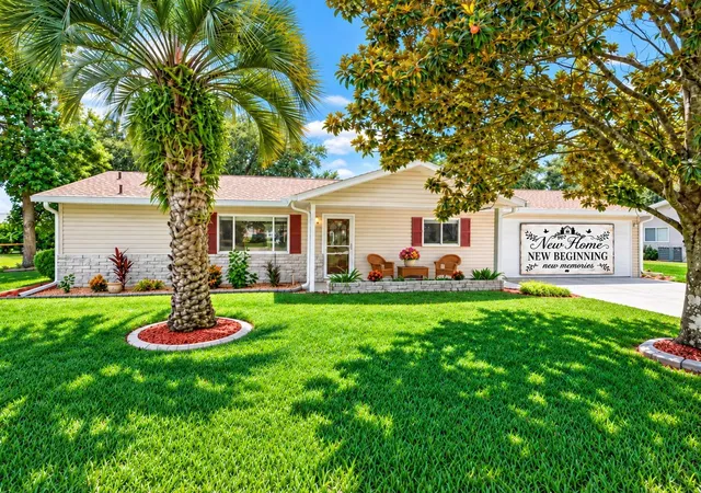 Single family home for sale at 17760 SE 108 Avenue, SUMMERFIELD, FL 34491 | MLS# OM732120