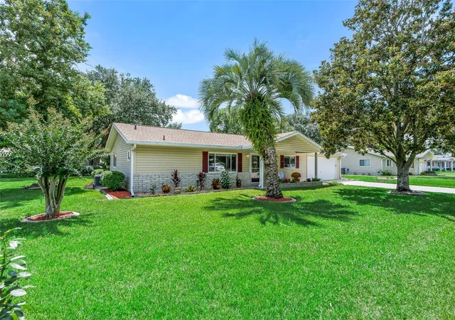 Photo 1 of Single family home for sale at 17760 SE 108 Avenue, Summerfield, FL 34491 | MLS# OM732120 | Listing updated on 2026-09-28