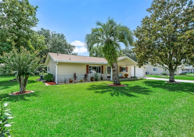Photo 3 of Single family home for sale at 17760 SE 108 Avenue, Summerfield, FL 34491 | MLS# OM732120 | Listing updated on 2026-09-28