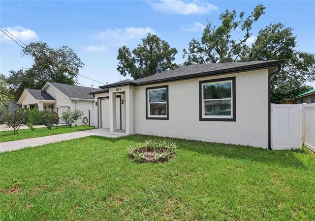 Photo 2 of Single family home for sale at 4013 E Curtis St, Tampa, FL 33610 | MLS# TB8547824 | Listing updated on 2026-10-01