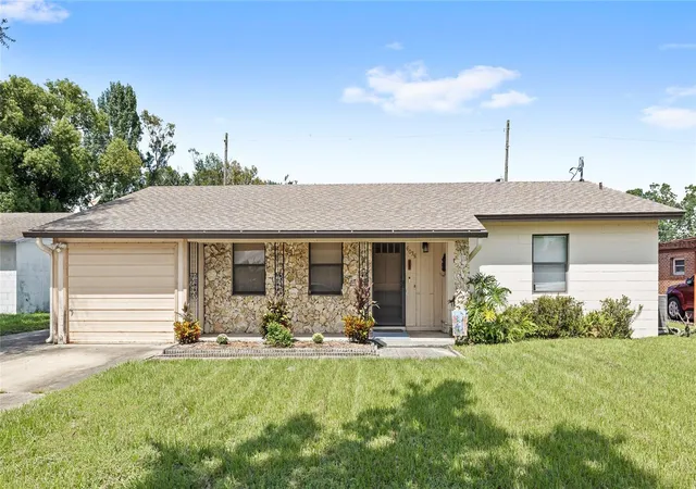 Single family home for sale at 6035 Mary Lynn Ct, ORLANDO, FL 32807 | MLS# O6441133