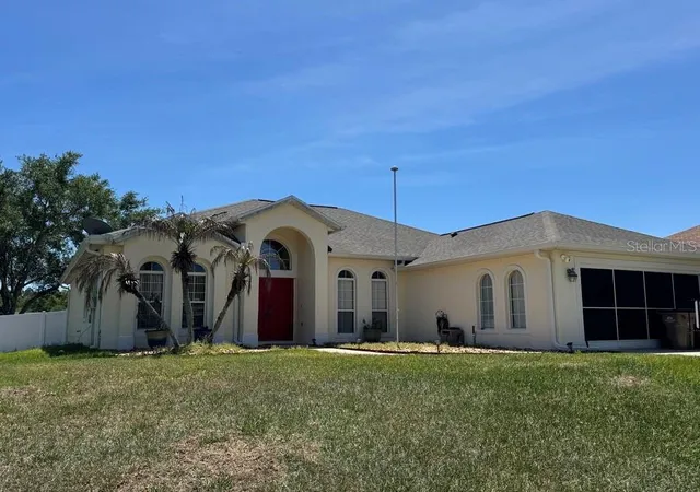 Single family home for sale at 13500 Biscayne Dr, GRAND ISLAND, FL 32735 | MLS# O6441135