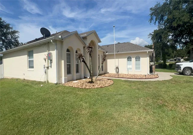 Photo 2 of Single family home for sale at 13500 Biscayne Dr, Grand Island, FL 32735 | MLS# O6441135 | Listing updated on 2026-10-07