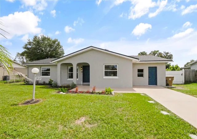 Photo 2 of Single family home for sale at 135 Iguala Dr, Kissimmee, FL 34743 | MLS# O6441136 | Listing updated on 2026-09-14