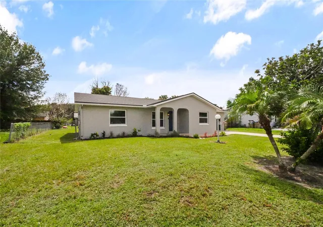 Photo 3 of Single family home for sale at 135 Iguala Dr, Kissimmee, FL 34743 | MLS# O6441136 | Listing updated on 2026-09-14