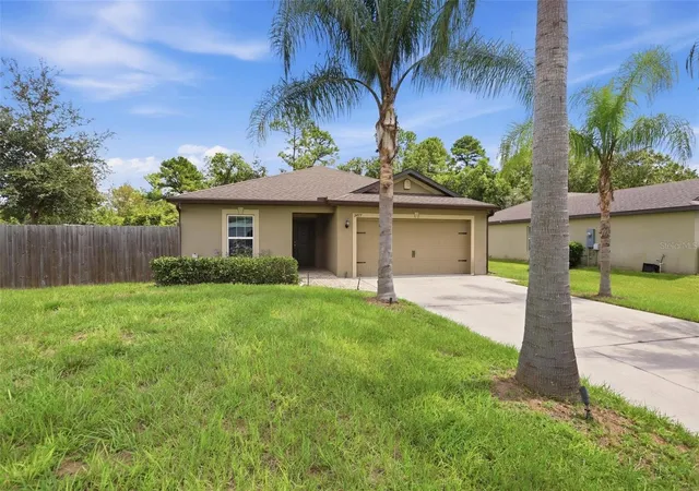 Photo 2 of Single family home for sale at 3477 Coachman Dr, Deltona, FL 32738 | MLS# W7889451 | Listing updated on 2026-09-17
