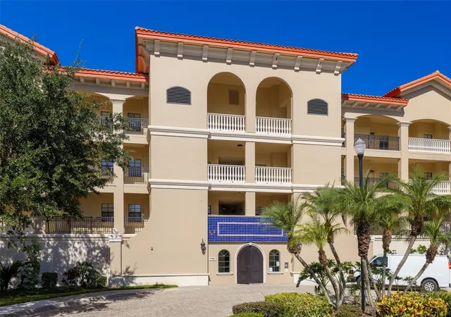 Condo for sale at 7702 Lake Vista Ct #303, LAKEWOOD RANCH, FL 34202 | MLS# N6145719