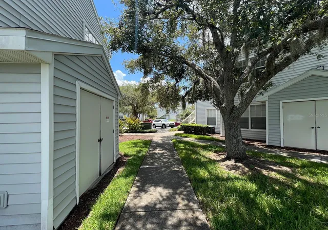 Listing Photo 2 - Condo for sale in building located at 1213 Bermuda Lakes Ln, Kissimmee, FL 34741 - Unit #208