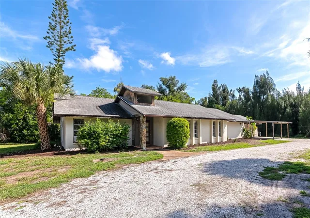 Photo 1 of Single family home for sale at 1351 Mustang St, Nokomis, FL 34275 | MLS# A4705827 | Listing updated on 2026-09-20
