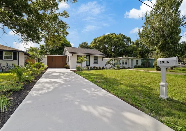 Photo 3 of Single family home for sale at 1936 Macomber Ave, Clearwater, FL 33755 | MLS# TB8547842 | Listing updated on 2026-09-14