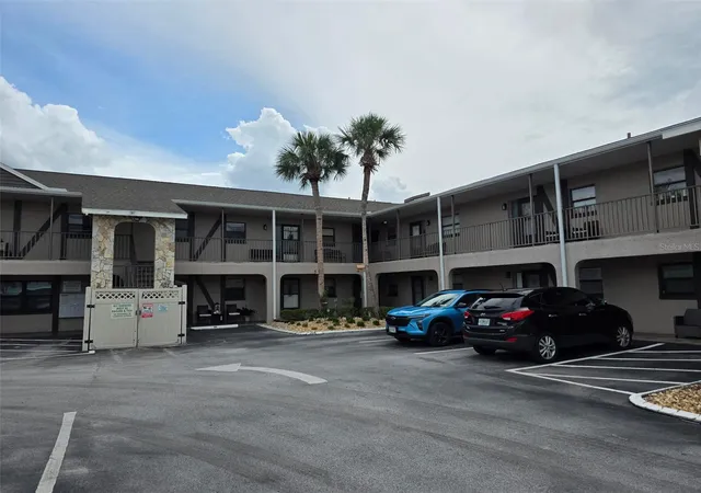 Listing Photo 1 - Condo for sale in building located at 7400 Spring Hl Dr, SPRING HILL, FL 34606 - Unit #113