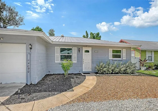Photo 2 of Single family home for sale at 4090 Groveland Ave, Sarasota, FL 34231 | MLS# A4705830 | Listing updated on 2026-10-08