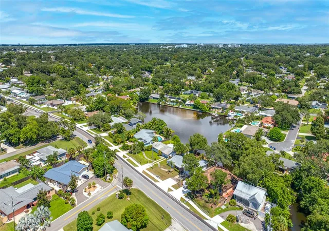 Photo 2 of Single family home for sale at 1367 Indian Rocks Rd S, Largo, FL 33770 | MLS# TB8547855 | Listing updated on 2026-09-28