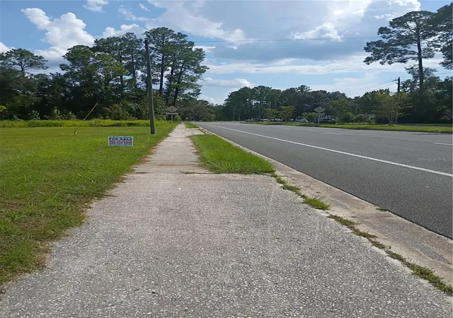 Photo 3 of Land for sale at Tbd Ne Us Hwy 301, Waldo, FL 32694 | MLS# GC543453 | Listing updated on 2026-10-01