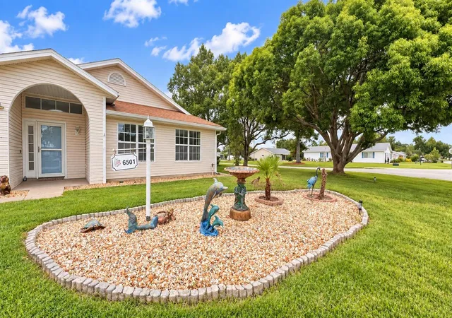 Photo 2 of Single family home for sale at 6501 Sw 84th Place Rd, Ocala, FL 34476 | MLS# W7889456 | Listing updated on 2026-09-15