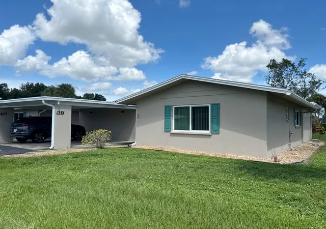 Photo 2 of Sale Pending at 39 Strathmore Blvd, Sarasota, FL 34233 | MLS# TB8547861 | Listing updated on 2026-09-25