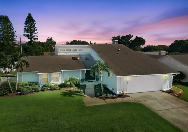 Photo 1 of Single family home for sale at 2800 Haverhill Dr, Clearwater, FL 33761 | MLS# TB8547866 | Listing updated on 2026-10-14