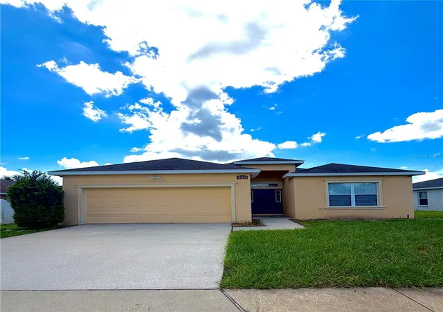 Photo 2 of Single family home for sale at 520 Highland Meadows Ave, Davenport, FL 33837 | MLS# S5157406 | Listing updated on 2026-10-08
