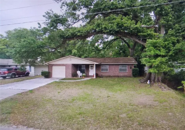 Photo 1 of Sale Pending at 1807 W Sitka St, Tampa, FL 33604 | MLS# TB8547872 | Listing updated on 2026-09-13