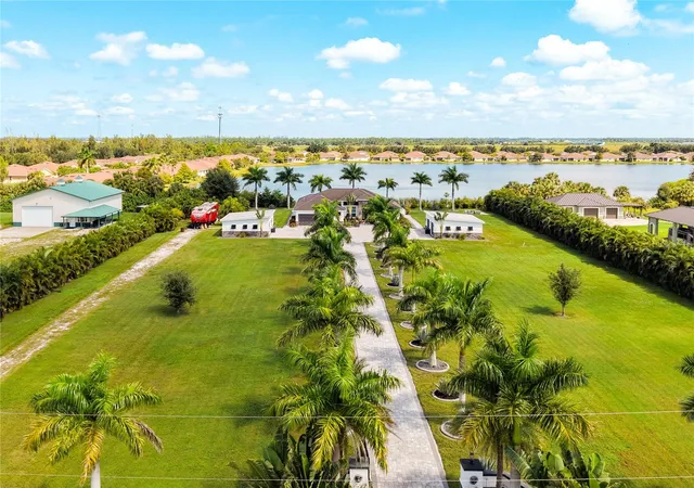 Photo 3 of Single family home for sale at 2930 Scenic View Dr, Punta Gorda, FL 33950 | MLS# O6441159 | Listing updated on 2026-09-12