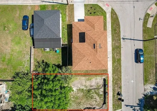 Photo 1 of Land for sale at 706 S Lee Ave, Orlando, FL 32805 | MLS# O6441167 | Listing updated on 2026-09-12
