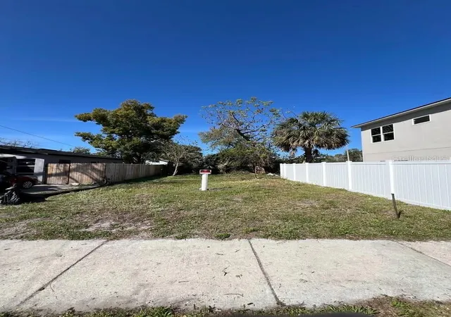 Photo 3 of Land for sale at 706 S Lee Ave, Orlando, FL 32805 | MLS# O6441167 | Listing updated on 2026-09-12