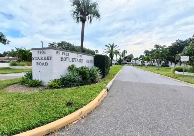 Photo 4 of Condo for sale at 7701 Starkey Rd #436, Seminole, FL 33777 | MLS# A4705845 | Listing updated on 2026-09-14