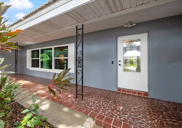 Photo 3 of Single family home for sale at 2100 Mckinley St, Clearwater, FL 33765 | MLS# TB8547880 | Listing updated on 2026-10-21