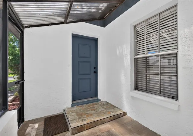 Photo 3 of Single family home for sale at 7347 Parkside Villas Dr, Saint Petersburg, FL 33709 | MLS# TB8547883 | Listing updated on 2026-10-05