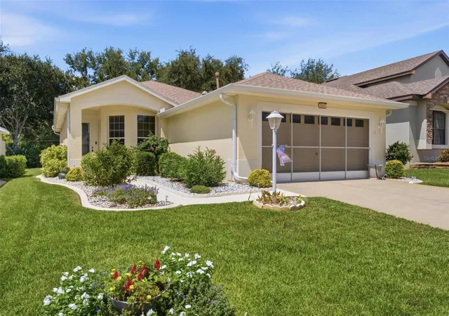 Photo 1 of Single family home for sale at 5026 Rainbow Trout Rd, Tavares, FL 32778 | MLS# G5117680 | Listing updated on 2026-10-02