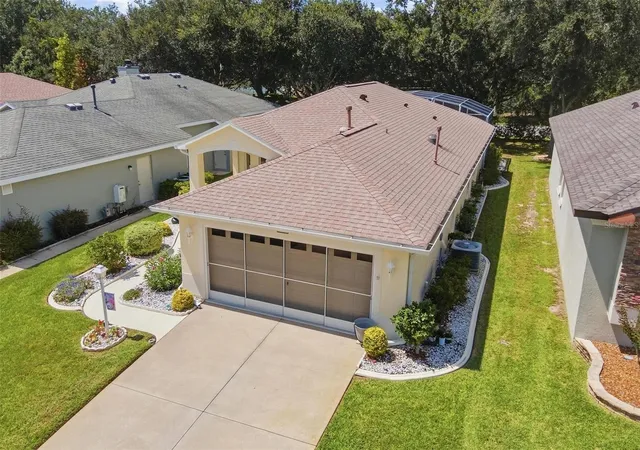 Photo 2 of Single family home for sale at 5026 Rainbow Trout Rd, Tavares, FL 32778 | MLS# G5117680 | Listing updated on 2026-10-02