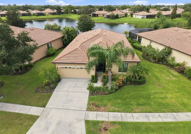 Photo 2 of Single family home for sale at 216 Silver Fls Dr, Apollo Beach, FL 33572 | MLS# TB8547892 | Listing updated on 2026-10-03